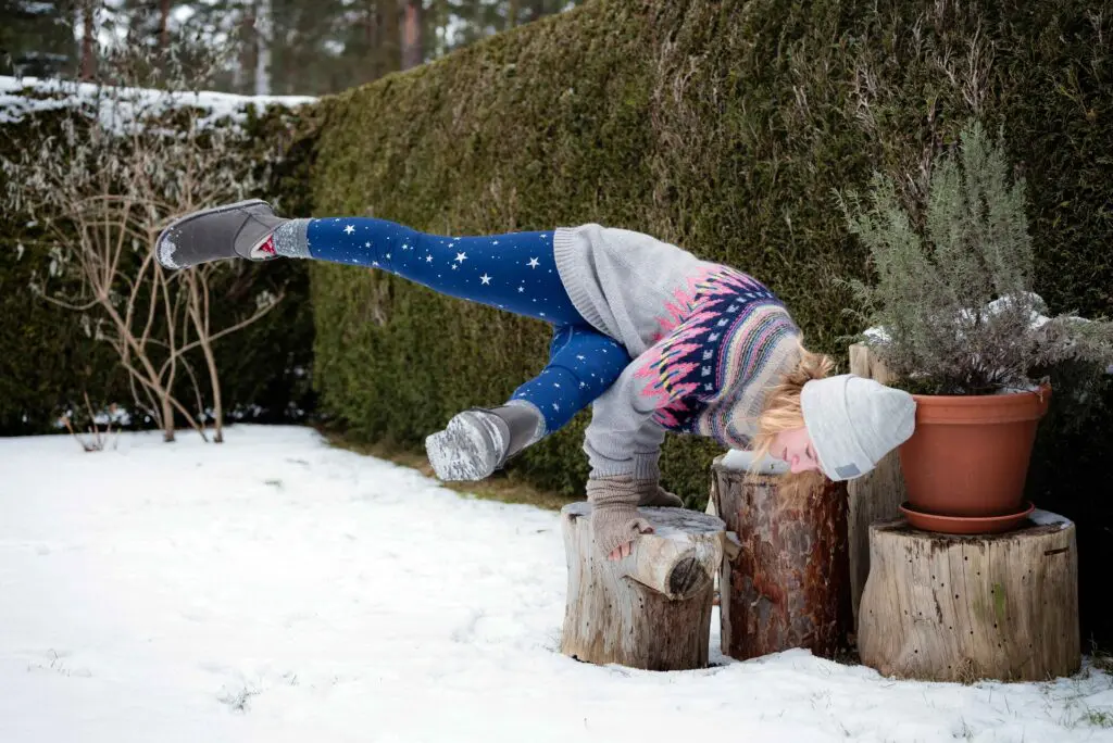 Jelena Lieberberg, die Seitliche Krähe, Eka Pada Koundinyasana 1