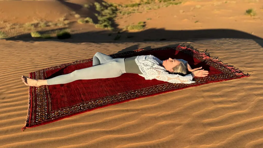 Yoga Asana Liegender Baum, Tanja Seehofer