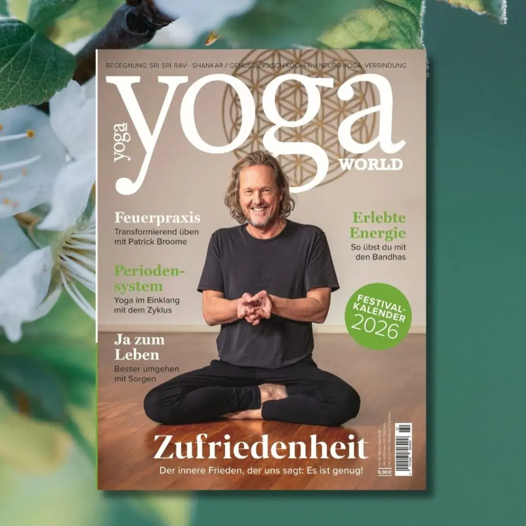 cover yogaworld journal 02/2026 Patrick broome