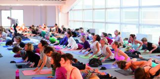 Yogaklasse auf der YogaWorld