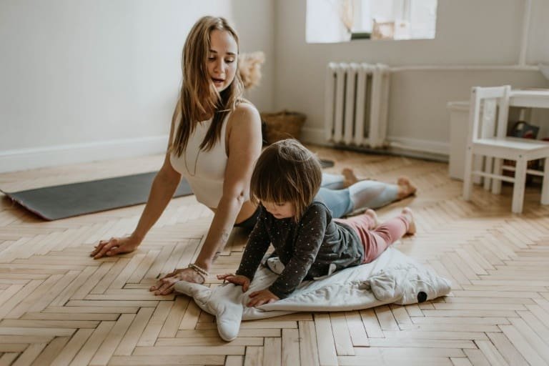 Kraftvolle Mitte Praxis: Yoga für Mütter