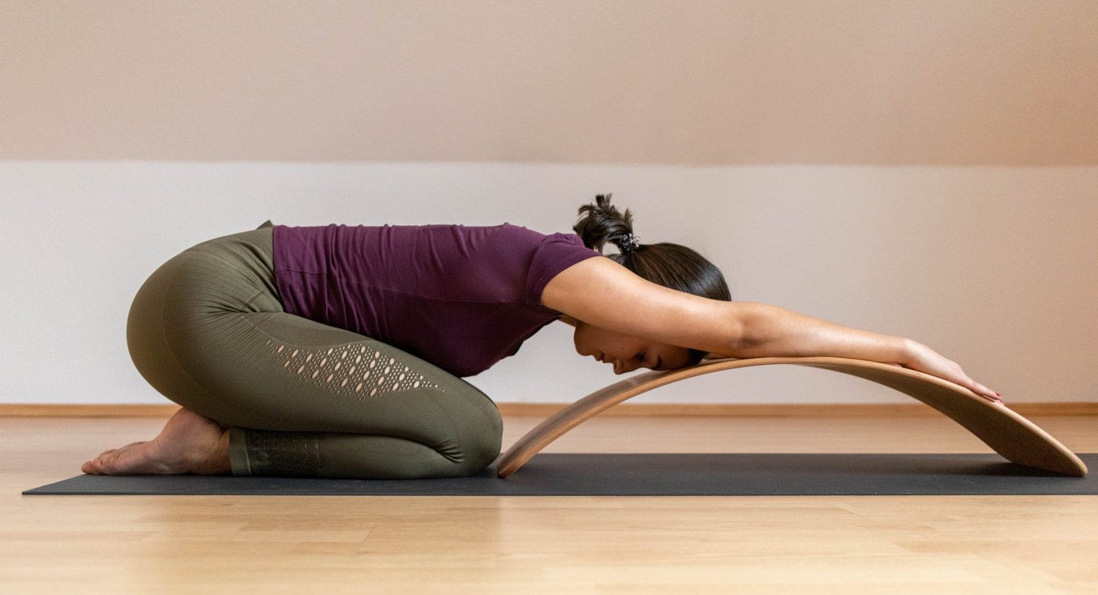 Yoga auf dem Brett Balance und Aufmerksamkeit I Yogaworld.de