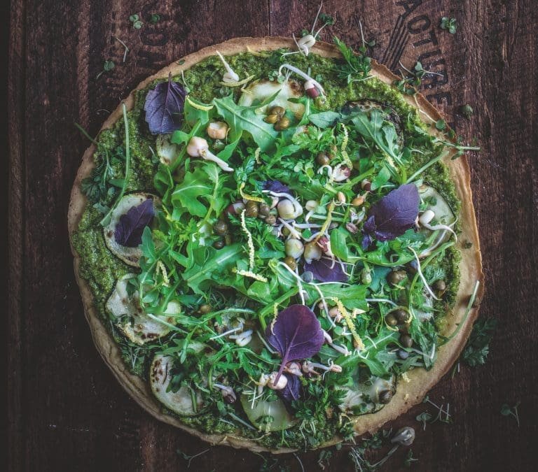 Soulfood vegan von Katharina Küllmer – Socca-Pizza mit Mandel-Rucola-Pesto