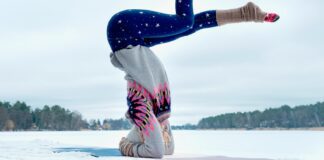 Jelena Lieberberg Kickass Yoga 7er Kopfstand