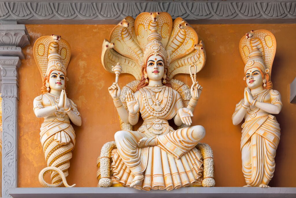 Statue des Hindu Gottes Patanjali