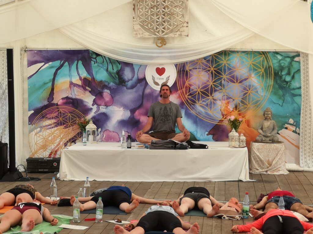 Yoga Nidra mit Marc Fenner