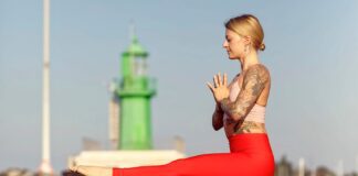 Dies.Das.Asanas: Tip Toe Pose: Jelena Lieberberg