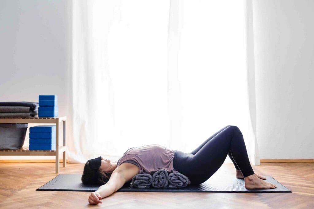 unterstützte schulterbrücke