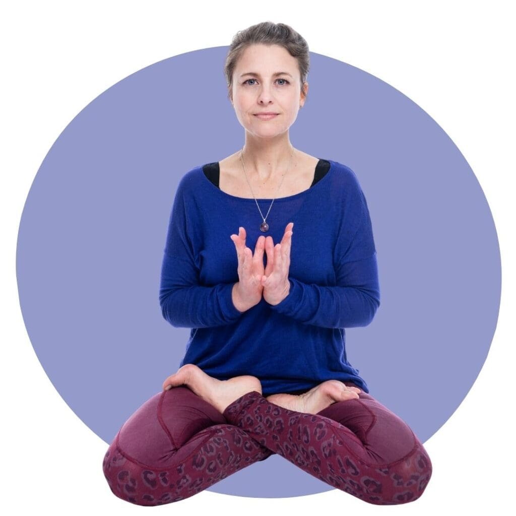 Susanne Mors, Asana, Mudra, Yoga Sequenz, Lotus-Meditation mit Padma Mudra
