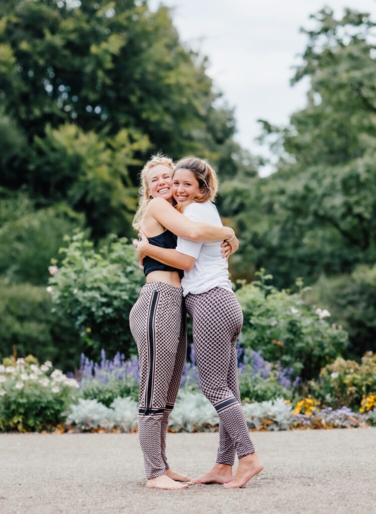 Umarmung, Terry Brackmann, Gina Weber