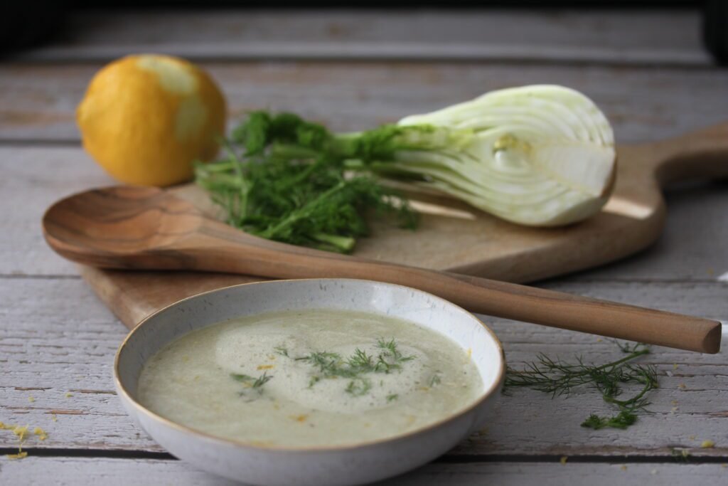 Tannenspitzen-Fenchel-Suppe, Ayurveda & Wildkräuter