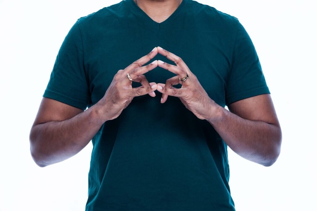 Kunal Joseph zeigt Fingertanz